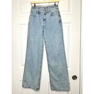 Princess Polly NWT Hasmyn Straight Leg Jeans Light Wash Blue High Rise Size 4